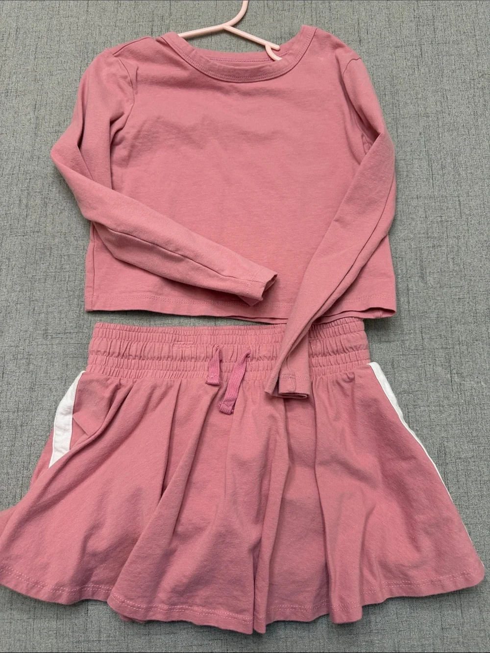 Girls' Pink Two-Piece Skirt Set - Long Sleeve Top & Skirt Size Small 6-7